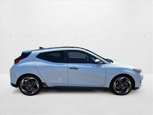2019 Hyundai Veloster Base