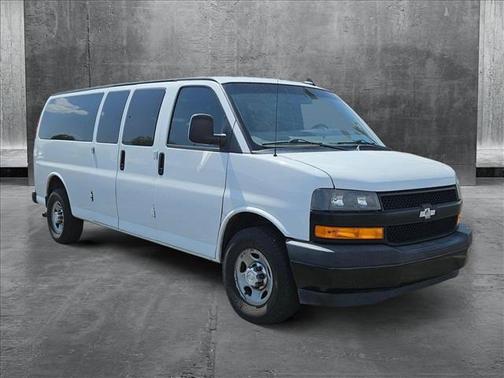 2018 Chevrolet Express 3500 LS