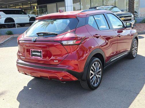 2023 Nissan Kicks SR