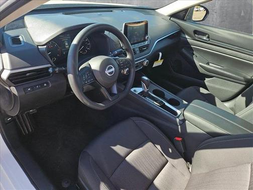 2025 Nissan Altima S FWD