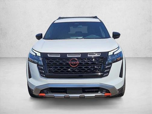 Everest White Pearl Tricoat 2026 Nissan Pathfinder Rock Creek