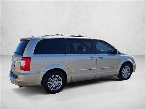 2015 Chrysler Town & Country Touring-L