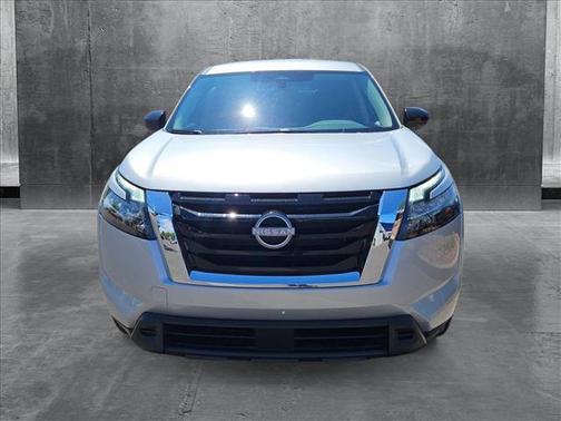 2025 Nissan Pathfinder S FWD