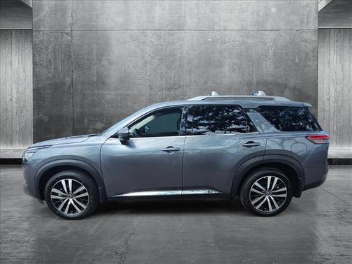 2025 Nissan Pathfinder Platinum FWD