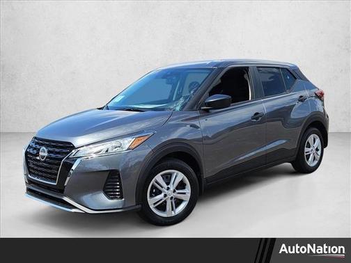2025 Nissan Kicks S