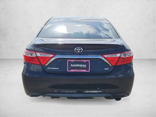 Midnight Black Metallic 2017 Toyota Camry SE