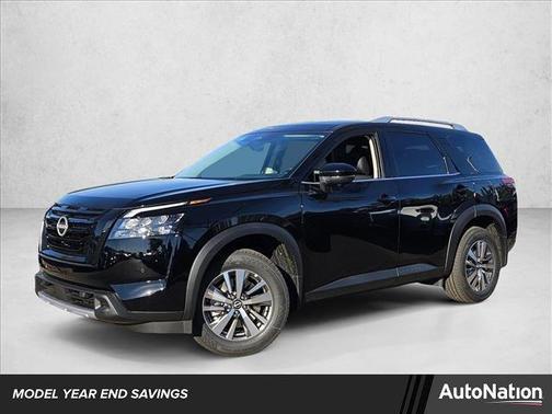 2025 Nissan Pathfinder SL FWD