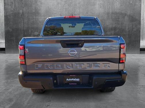 2025 Nissan Frontier S