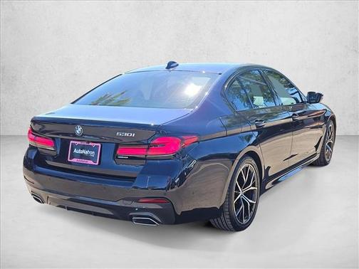 2022 BMW 530 i