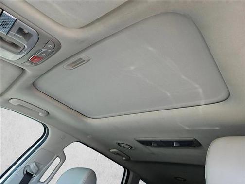 Glacial White Pearl 2024 Kia Telluride S