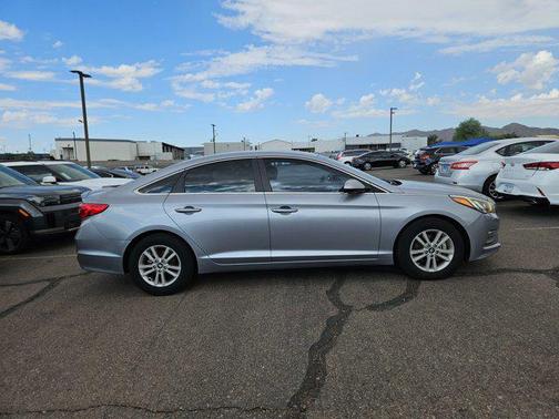 2015 Hyundai SONATA SE