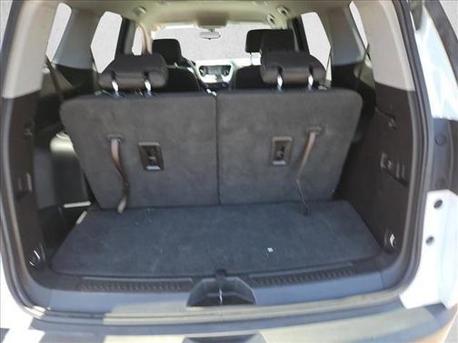 Summit White 2019 GMC Acadia SLE-2