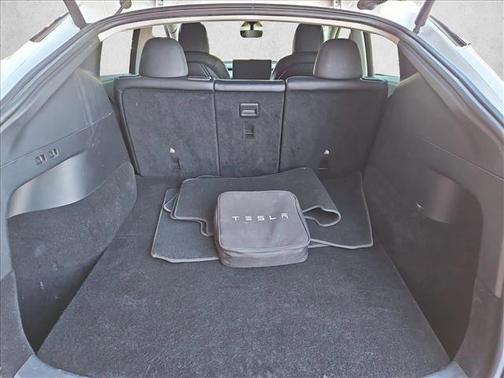 2022 Tesla Model Y Performance Dual Motor All-Wheel Drive