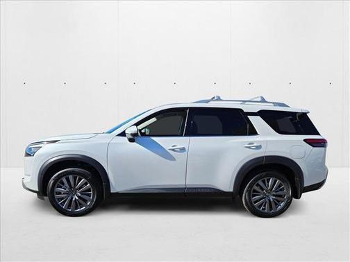 2025 Nissan Pathfinder SL FWD