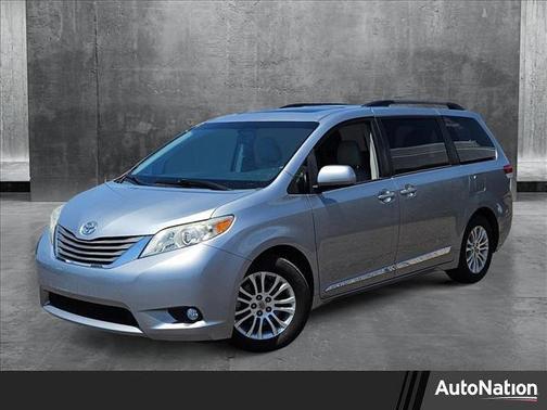 2014 Toyota Sienna XLE