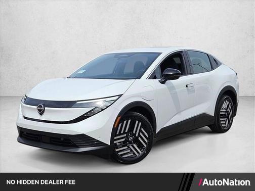 Everest White Pearl Tricoat 2026 Nissan Leaf SV+