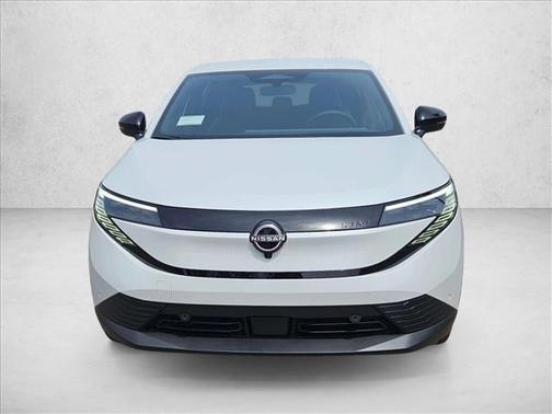 Everest White Pearl Tricoat 2026 Nissan Leaf SV+