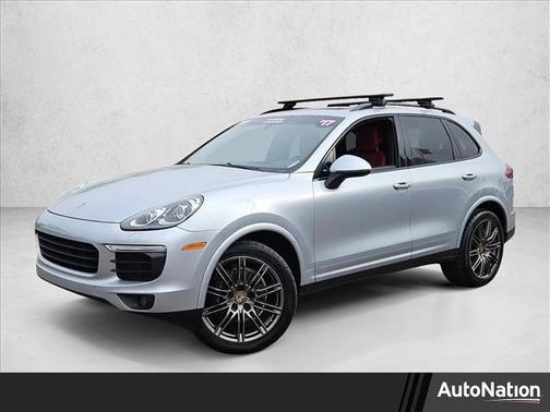Rhodium Silver Metallic 2017 Porsche Cayenne Platinum Edition