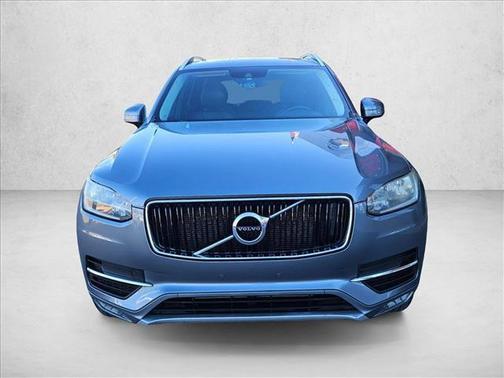 2016 Volvo XC90 T5 Momentum