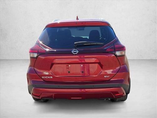 2022 Nissan Kicks SV