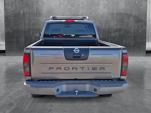 2004 Nissan Frontier XE-V6 Crew Cab