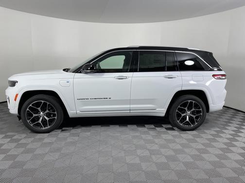 2022 Jeep Grand Cherokee 4xe Summit