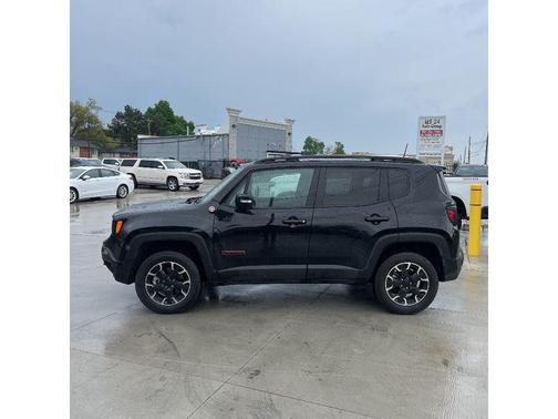 2023 Jeep Renegade Trailhawk