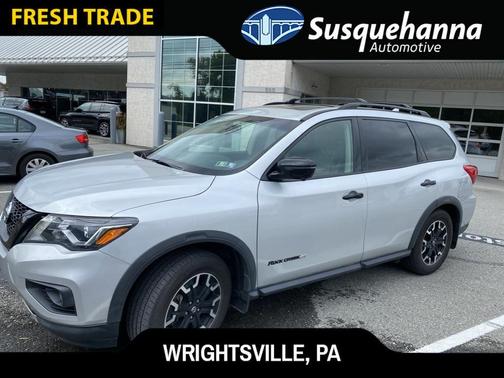 2020 Nissan Pathfinder SL