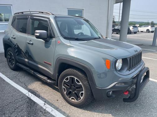 2016 Jeep Renegade Trailhawk