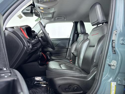 2016 Jeep Renegade Trailhawk