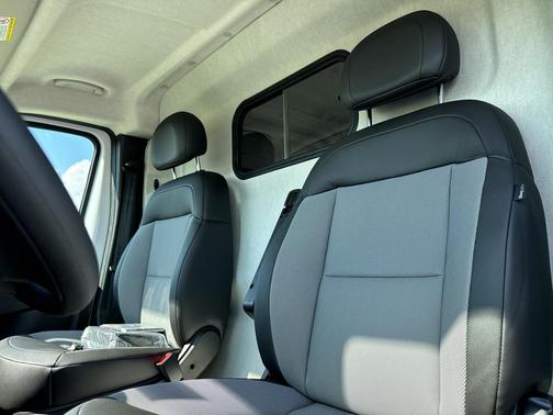 2025 RAM ProMaster 1500 Base