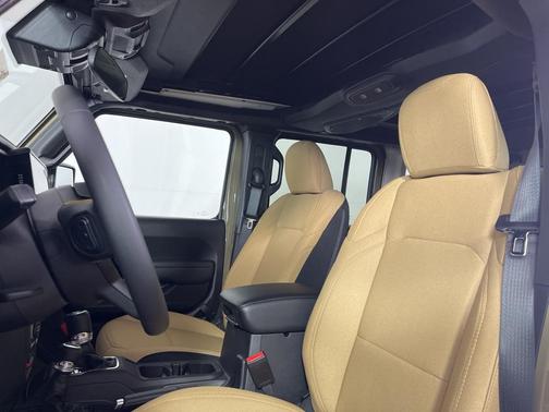 2025 Jeep Wrangler 4xe Sport