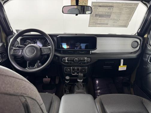 2025 Jeep Gladiator Sport