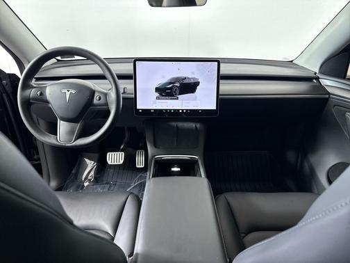 2024 Tesla Model Y Performance