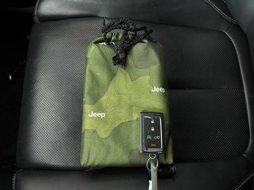 2022 Jeep Grand Cherokee L Overland