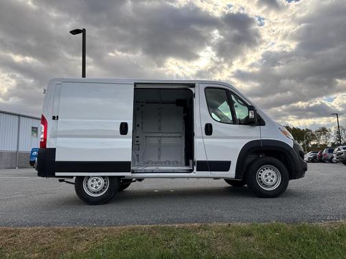 2026 RAM ProMaster 1500 Low Roof