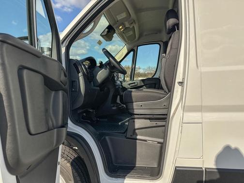 2026 RAM ProMaster 1500 Low Roof