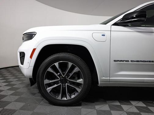 2023 Jeep Grand Cherokee 4xe Overland
