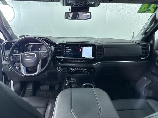 White 2024 GMC Sierra 1500 SLT