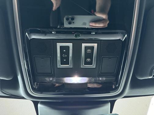 2022 Land Rover Range Rover Sport HSE Silver Edition