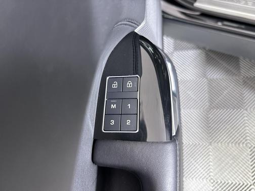 2022 Land Rover Range Rover Sport HSE Silver Edition