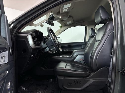 Green 2022 Ford Expedition XLT