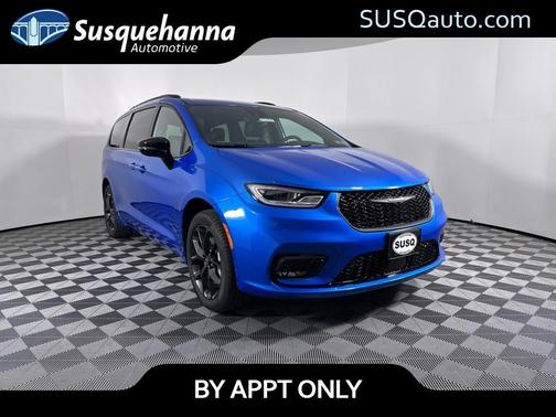 Blue 2026 Chrysler Pacifica Select