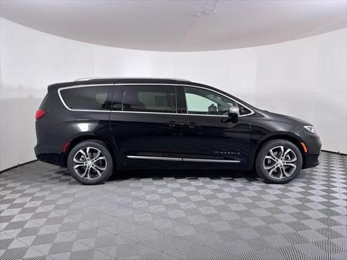 Black 2026 Chrysler Pacifica Pinnacle