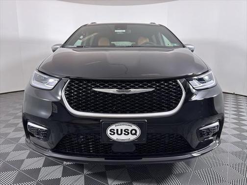 Black 2026 Chrysler Pacifica Pinnacle