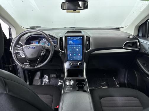 2023 Ford Edge SE