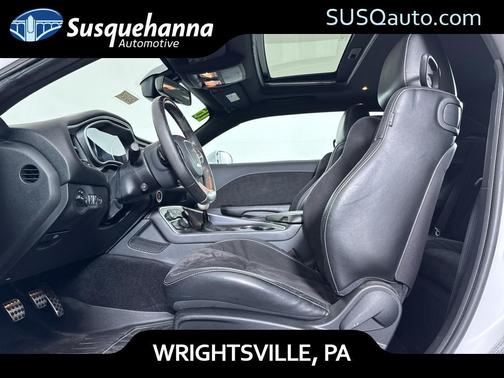 2016 Dodge Challenger SRT 392