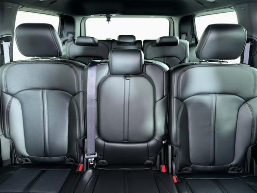 2025 Jeep Wagoneer Base