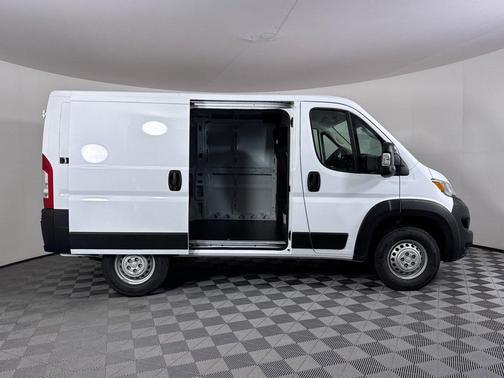 White 2026 RAM ProMaster 1500 Low Roof