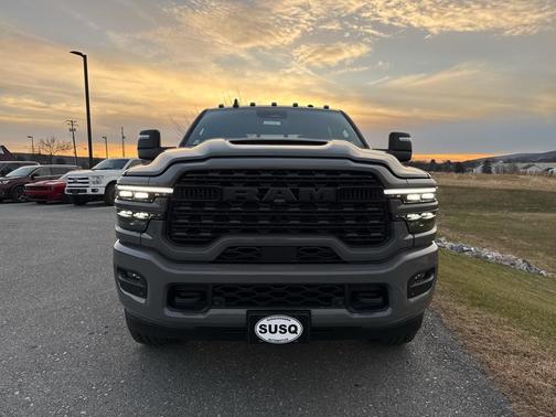 2026 RAM 3500 Limited
